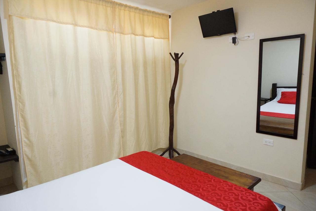 Hotel Esmeralda Сан Хил Екстериор снимка